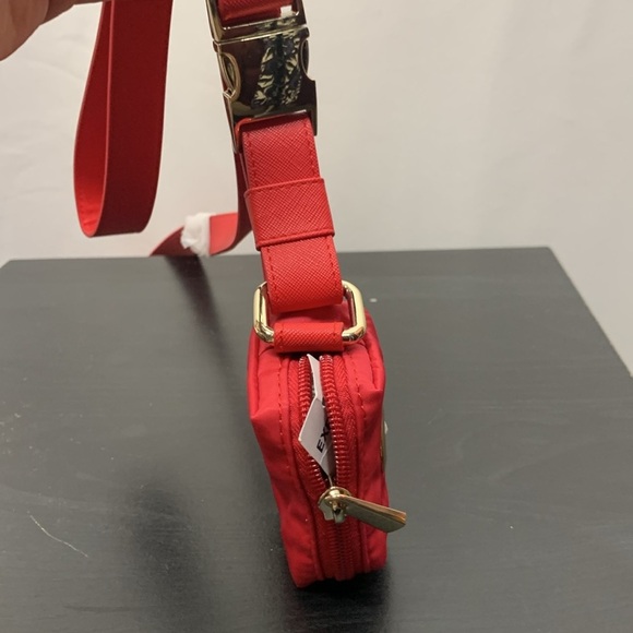 Express Red Faux Leather 58” Dog Leash and Bag Set- NWT - Picture 7 of 13